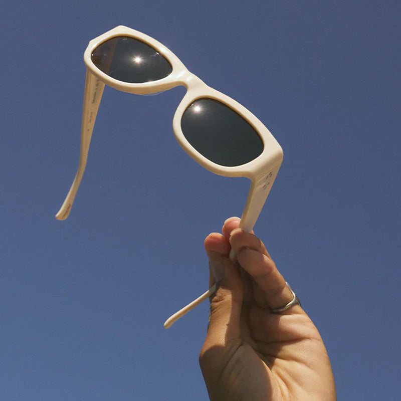 Load image into Gallery viewer, RAEN Lonso Sunglasses - New Blonde/Vibrant Brown
