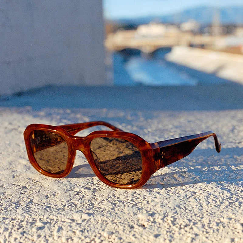 Load image into Gallery viewer, RAEN Zouk Sunglasses - Oso Tortoise/Monsoon
