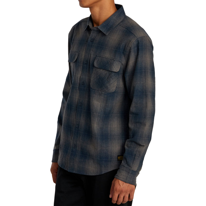 Load image into Gallery viewer, RVCA Dayshift Long Sleeve Button-Up Flannel Shirt
