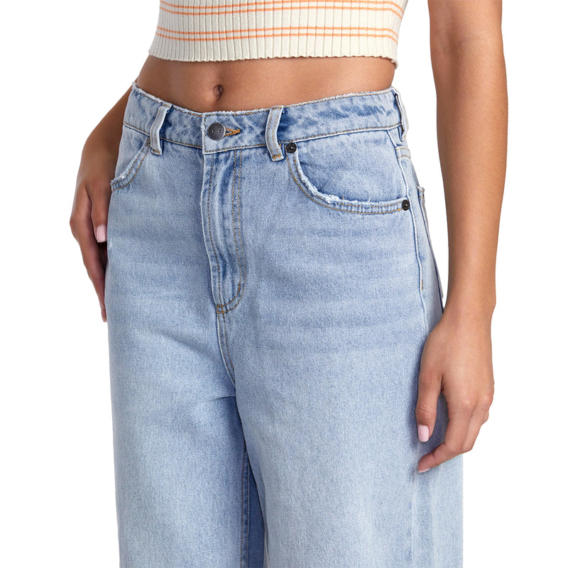 Load image into Gallery viewer, RVCA Women&#39;s Coco Denim Jeans
