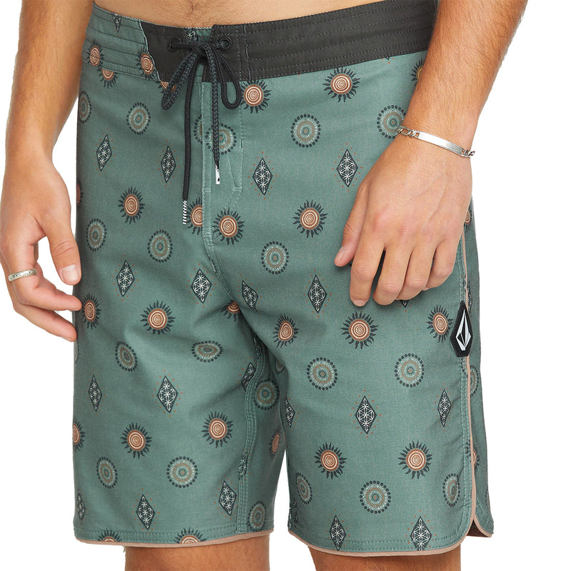 Load image into Gallery viewer, Volcom Mister Fib Scallop Stoney Trunks 19&quot; Boardshorts
