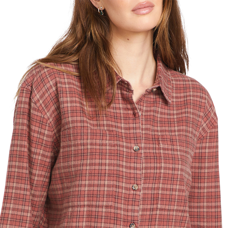 Load image into Gallery viewer, Volcom Women&#39;s Plaid to Meet U 2 Long Sleeve Button-Up Flannel Shirt
