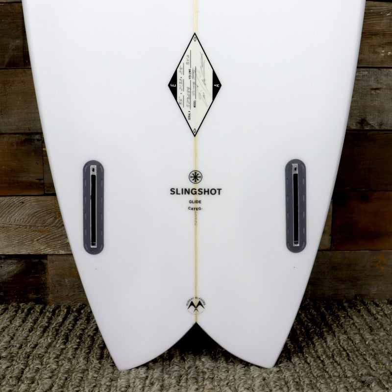 Load image into Gallery viewer, Arakawa Slingshot 5&#39;6 x 21 ⅜ x 2 ½ Surfboard
