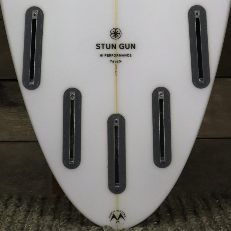 Load image into Gallery viewer, Arakawa Stun Gun 6&#39;4 x 19.5 x 2.63 Surfboard
