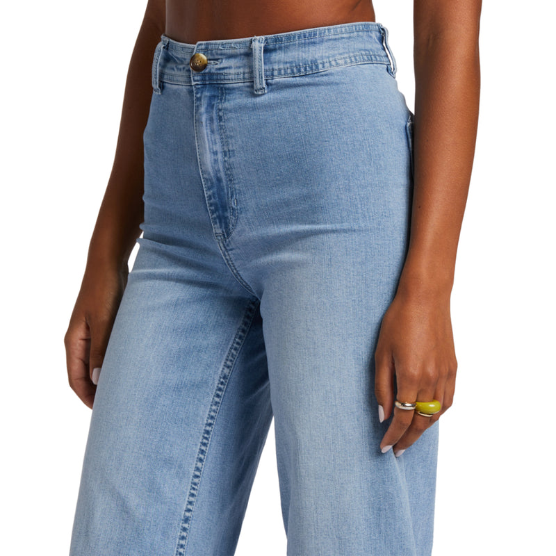 Load image into Gallery viewer, Billabong Women&#39;s Free Fall Indigo Wide-Leg Jeans
