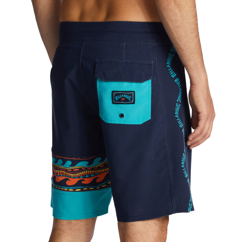 Load image into Gallery viewer, Billabong Burleigh Pro Performance 19&quot; Boardshorts
