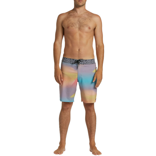 Billabong Riot Pro Performance 19" Boardshorts