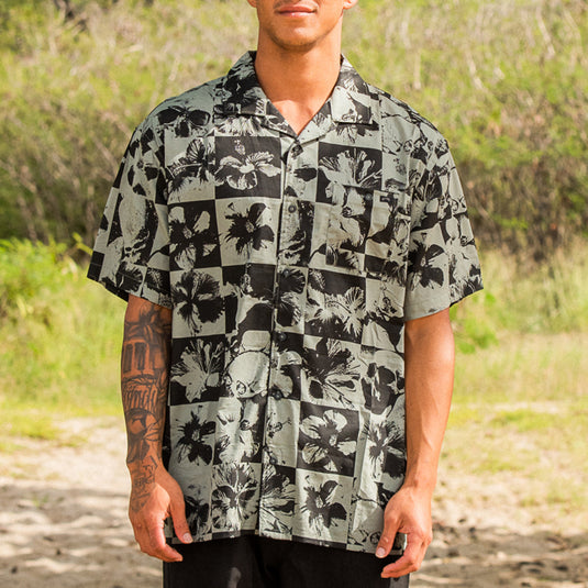 Billabong Sundays Vacay Short Sleeve Button Up Shirt