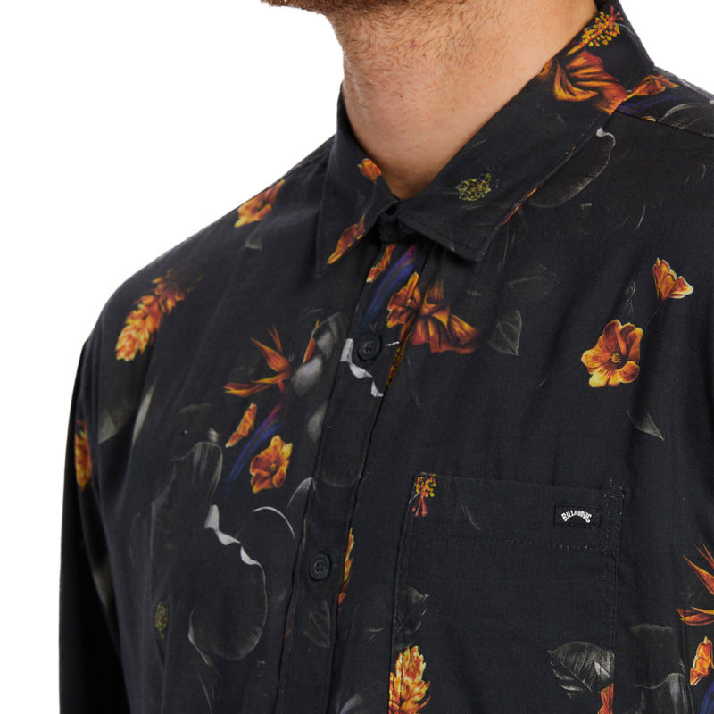 Load image into Gallery viewer, Billabong Kamea Sundays Short Sleeve Button Up Shirt
