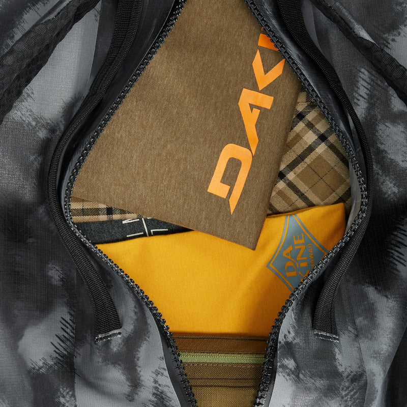 Load image into Gallery viewer, Dakine Cyclone Hydroseal Duffle 60L Bag - Dark Ashcroft Camo - Interior
