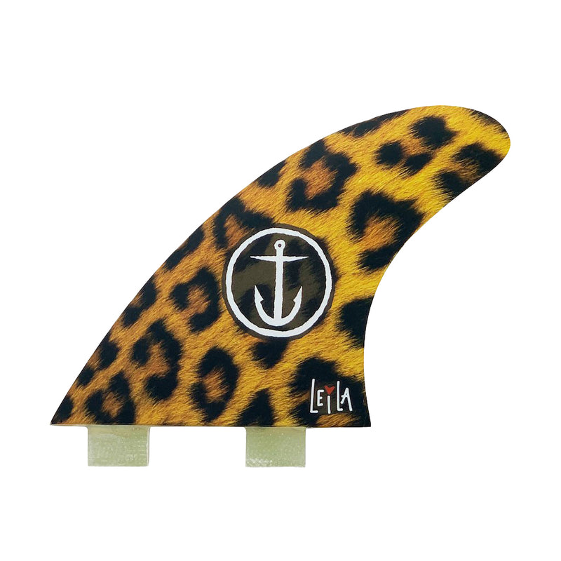 Load image into Gallery viewer, Captain Fin Co. Leila Hurst FCS Compatible Tri Fin Set - Small - Cheetah
