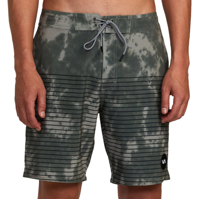 Load image into Gallery viewer, RVCA Curren 18&quot; Boardshorts
