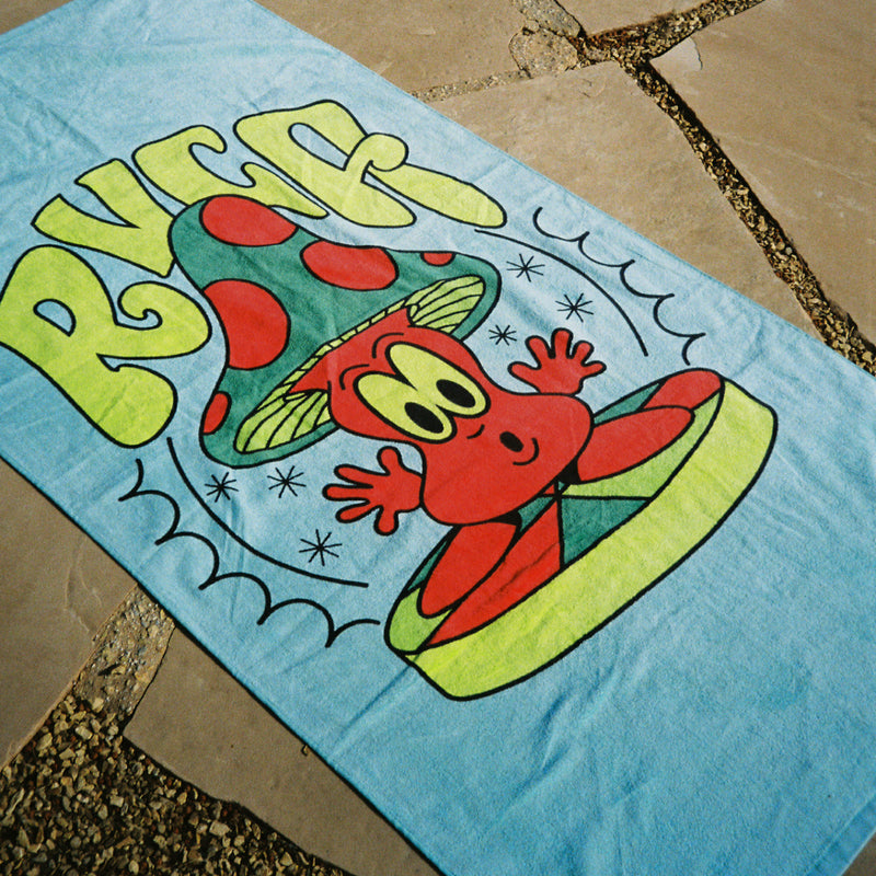 Load image into Gallery viewer, RVCA Mushtoo Beach Towel
