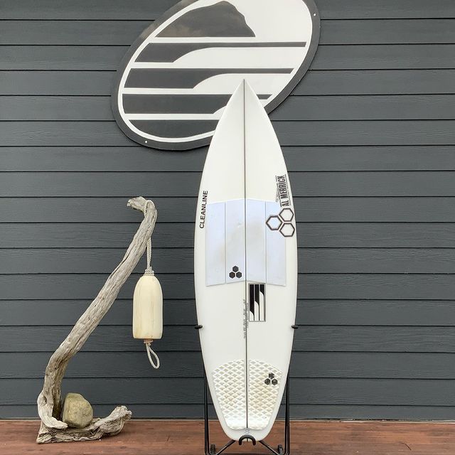 Load image into Gallery viewer, Channel Islands Dumpster Diver 5’6 19 ⅛ x 2 ⅜  Surfboard • USED
