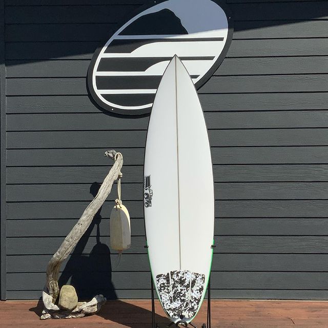 Load image into Gallery viewer, JS Monsta 6 6&#39;2 x 19 1/4 x 2 1/4 Surfboard - Deck 
