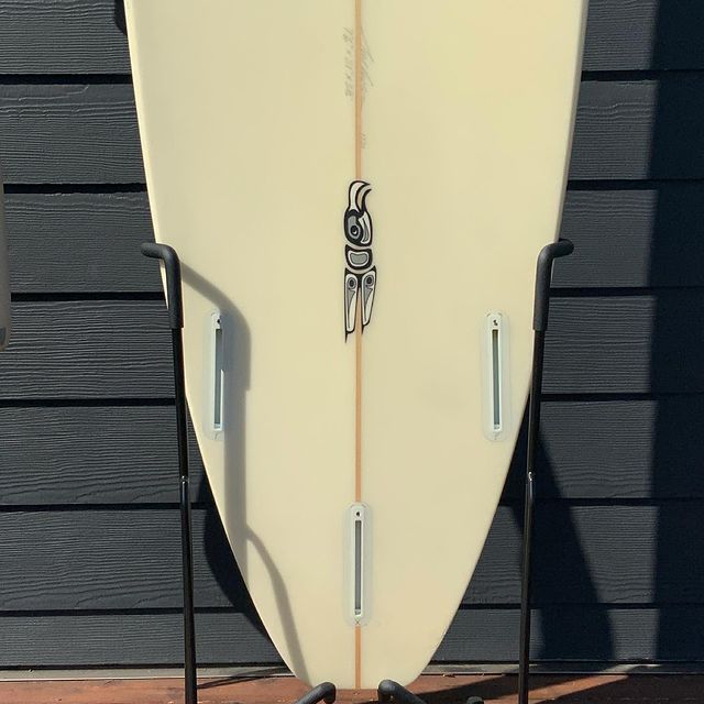 Load image into Gallery viewer, North Pacific Thruster 7&#39;6 x 21 x 2 15/16 Surfboard • USED
